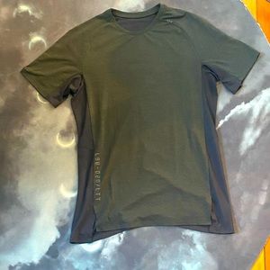 license to train mens medium soft black